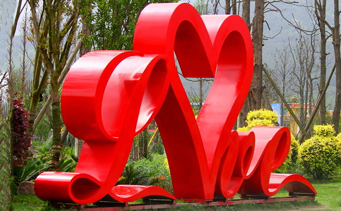 不銹鋼Love金屬雕塑.jpg